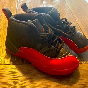 Jordan retro flu games, size 9c toddler. (2016)